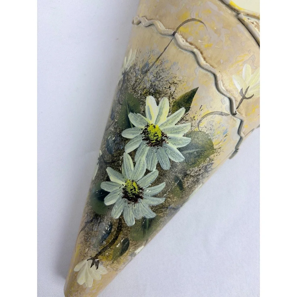 Vintage Style Hand Painted Metal Wall Pocket Cone Planter Daisy Floral Yellow